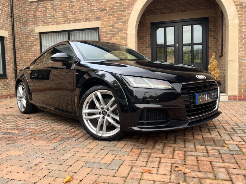 AUDI TT